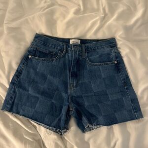 Frame checkered denim jean shorts